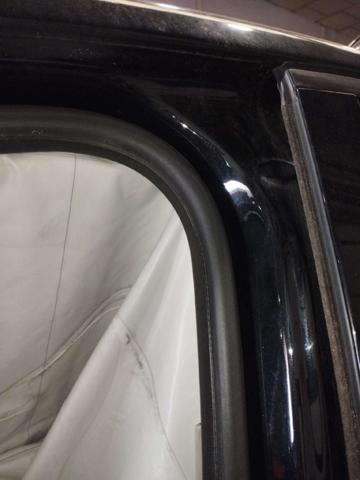 1750005 FORD Уплотнитель двери передней (на кузове) купить в Каменское