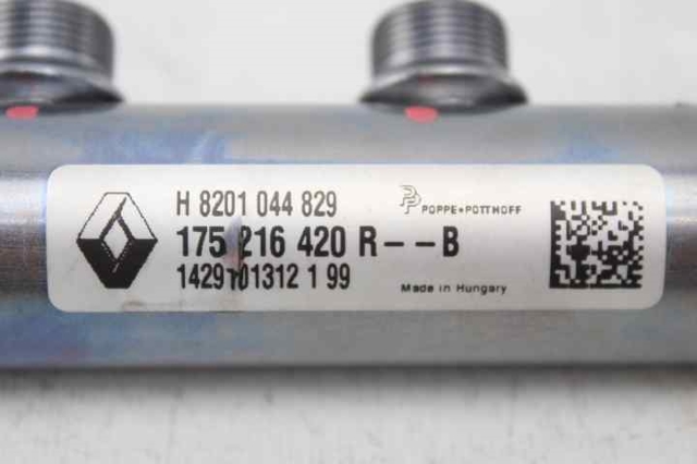 175216420R MERCEDES Распределитель топлива (рампа) купить в Ирпень