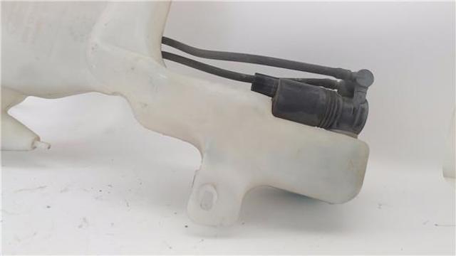 FORD 1764300 Бачок омывателя стекла в наличии Сумы