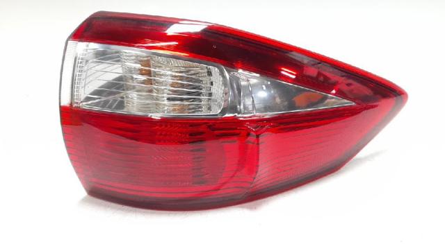 FORD 1767526 Фонарь задний правый внешний в наличии Каменское