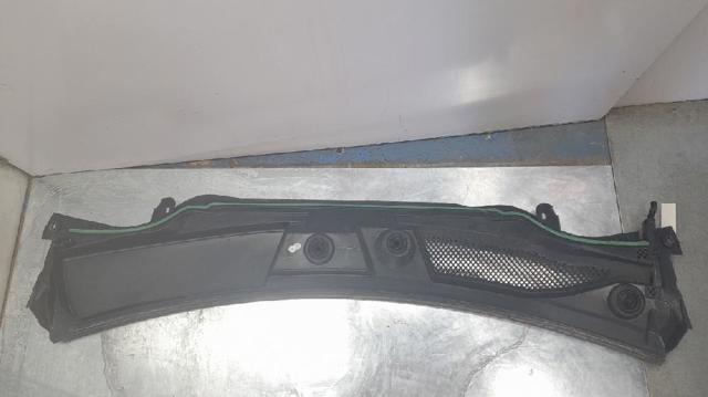 MERCEDES 1768300013 Водосток лобового стекла, жабо в наличии Винница
