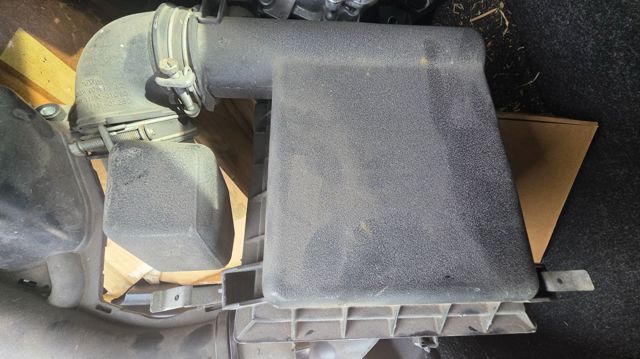 177050T060 TOYOTA Корпус воздушного фильтра, верхняя часть купить в Кривой Рог
