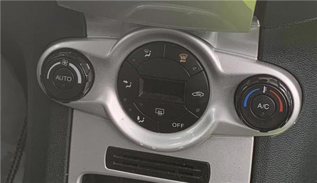 FORD 1775088 Блок управления режимами отопления/кондиционирования в наличии Николаев