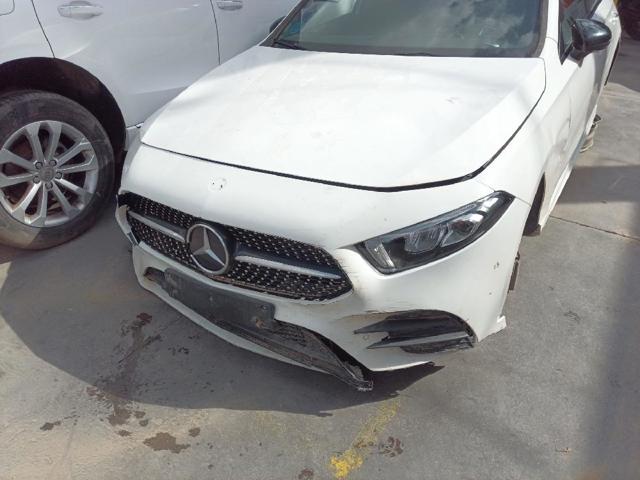 1776204901 Mercedes