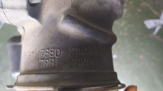1788028240 TOYOTA Выпускной патрубок воздушного фильтра купить в Чернигов