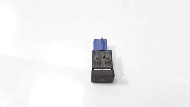 VAG 17A953509A Кнопка включения аварийного сигнала в наличии Черкассы