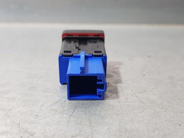 VAG 17A953509A Кнопка аварийки в наличии Днепр