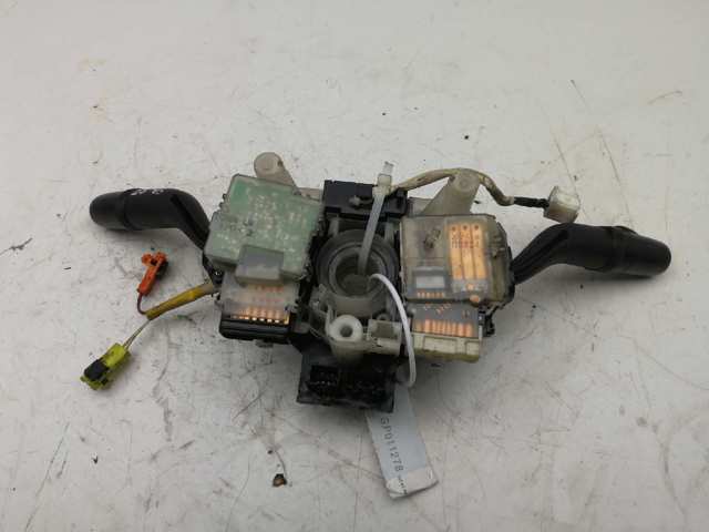 17B122 Правый подрулевой переключатель купить Черкассы