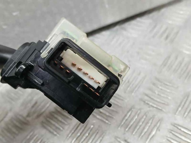 17D254LH MAZDA Правый подрулевой переключатель купить в Запорожье