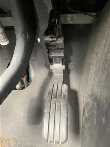 RENAULT 180020023R Педаль газа в наличии Николаев