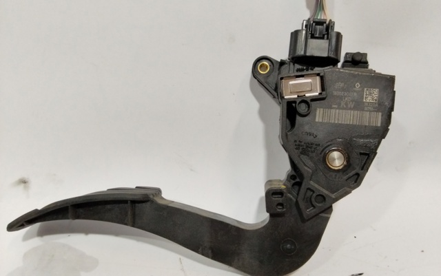 180023067R RENAULT купить в Ровно
