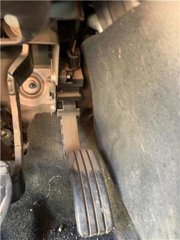 180024289R RENAULT Педаль газа купить в Чернигов