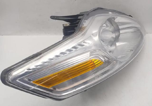 FORD 1812688 Правая фара в наличии Каменское