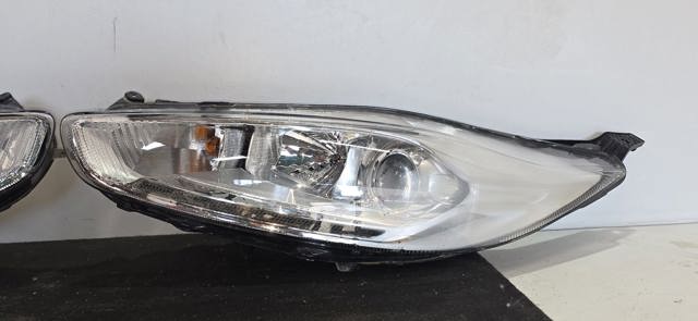 1814802 FORD Передний бампер купить в Хмельницкий