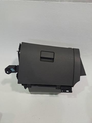 FORD 1815144 Крышка перчаточного ящика (бардачка) в наличии Винница