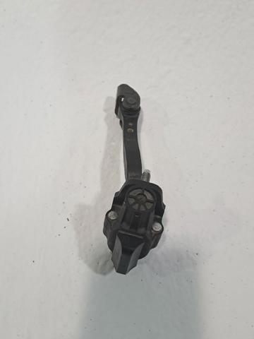 FORD 1823301 Ограничитель открывания двери передний в наличии Украина