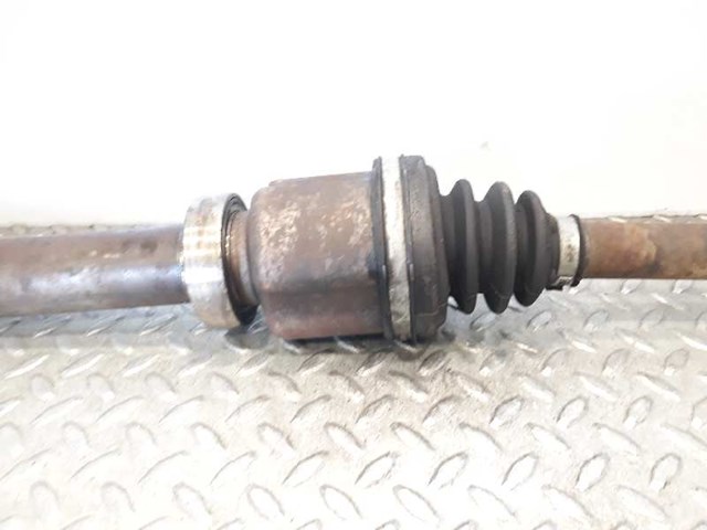 FORD 1826470 Полуось (привод) передняя правая в наличии Ровно