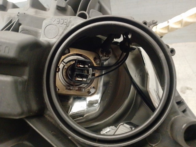 1827690 FORD Фара левая купить в Кривой Рог