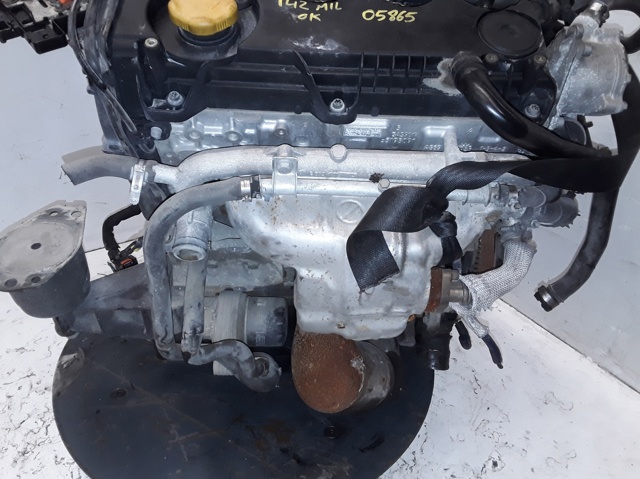 182B9000 Двигатель купить Украина