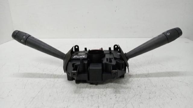 Comutador instalado na coluna da direção, montado 183160560 FIAT