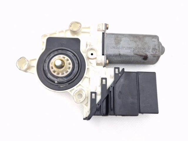 1C0959811A017 VAG Мотор стеклоподъемника двери задней левой купить в Кривой Рог