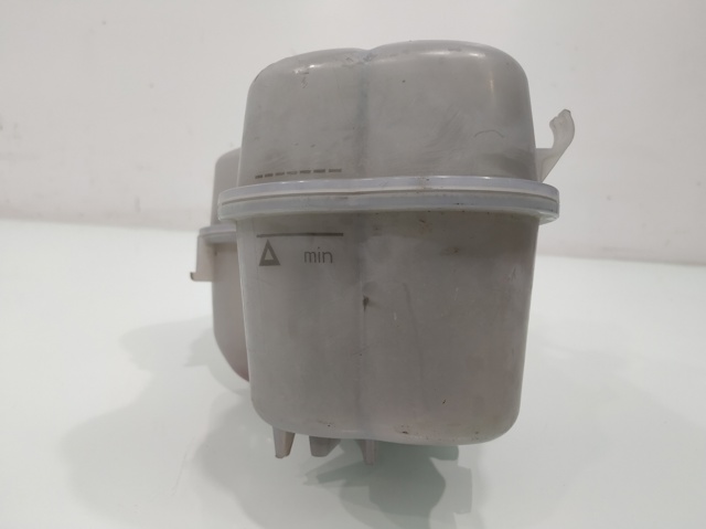 VAG 1EA121407F Бачок системы охлаждения расширительный в наличии Черкассы
