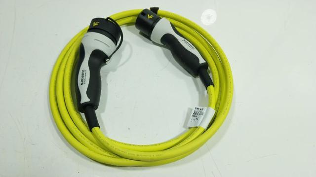 VAG 1EA971639J Кабель для зарядки электромобиля в наличии Каменское
