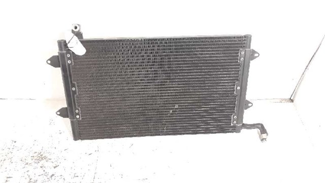 Condensador / radiador de ar condicionado para volkswagen golf iii 2.0 gti 16v abf 1H0820413