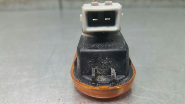 VAG 1H0949101A Повторитель поворота в наличии Черкассы
