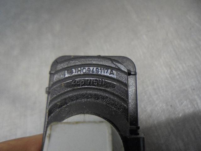 VAG 1H0949117A Повторитель поворота в наличии Киев