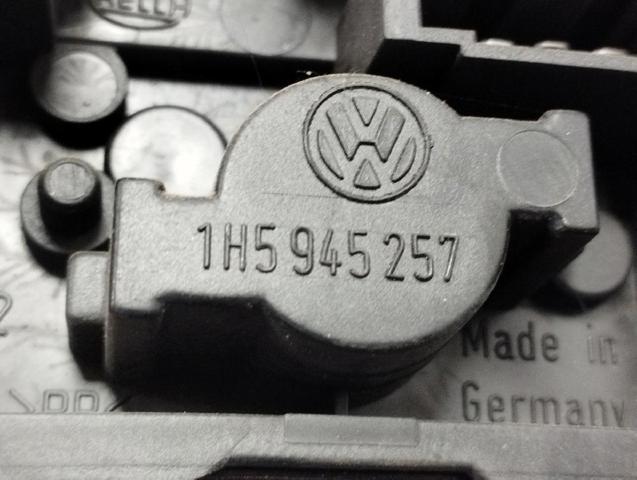 1H5945111A VAG Фонарь задний левый внешний купить в Хмельницкий