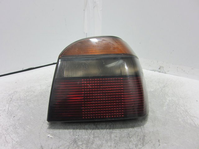 VAG 1H6945112B Фонарь задний правый в наличии Киев