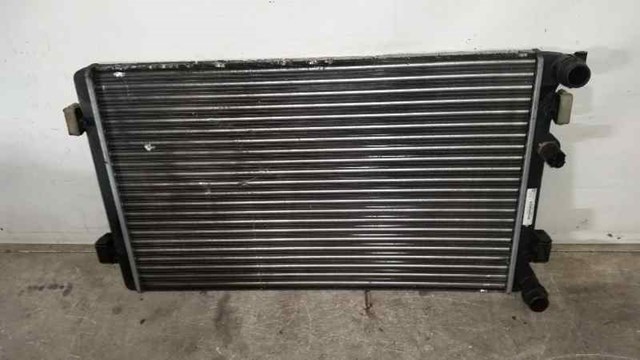 Radiador de esfriamento de motor 1J0121253N VAG