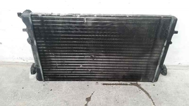 Radiador de esfriamento de motor 1J0121253N VAG