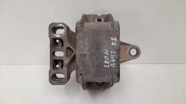 VAG 1J0199555AH Левая подушка двигателя в наличии Кривой Рог