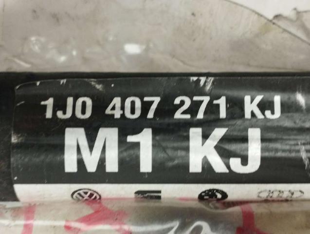 1J0407271KJ Левая полуось купить Николаев
