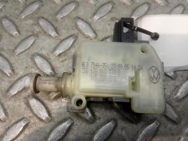 VAG 1J0810773D Замок открывания лючка бензобака в наличии Черновцы