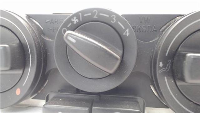 1J0820045E VAG Блок управления кондиционером купить в Ровно