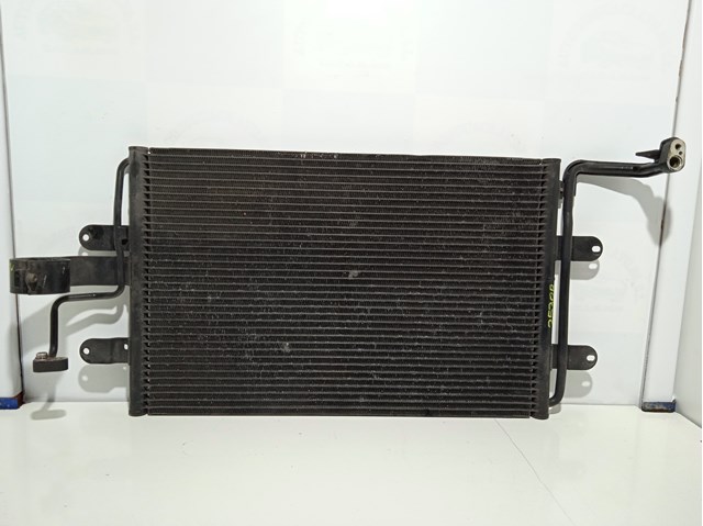 Condensador / radiador de ar condicionado para seat toledo ii 1.9 tdi agr 1J0820413N