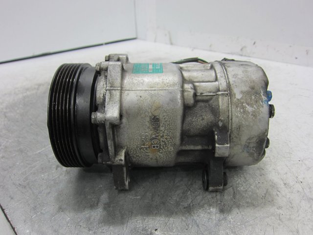 Compressor de ar condicionado para Volkswagen Golf IV 1.6 AKL 1J0820803