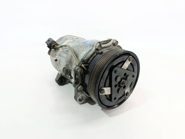 Compressor de aparelho de ar condicionado 1J0820803 VAG