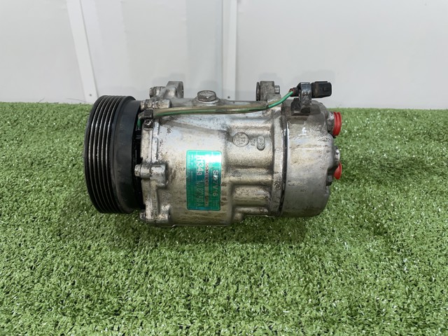 Compressor de ar condicionado para seat ibiza ii (6k1) (1993-2002) 1.9 sdi agp 1J0820803A