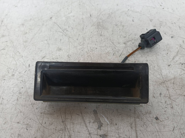 VAG 1J0827566D Ручка крышки багажника (двери 3/5-й задней) наружная в наличии Днепр