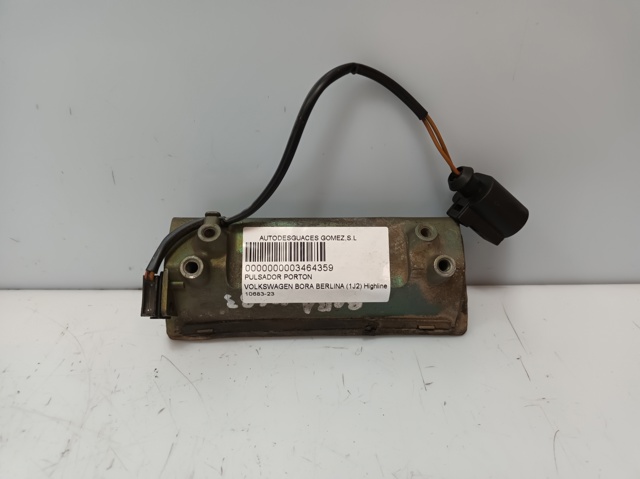 1J0827566D Ручка крышки багажника (двери 3/5-й задней) наружная купить Кривой Рог
