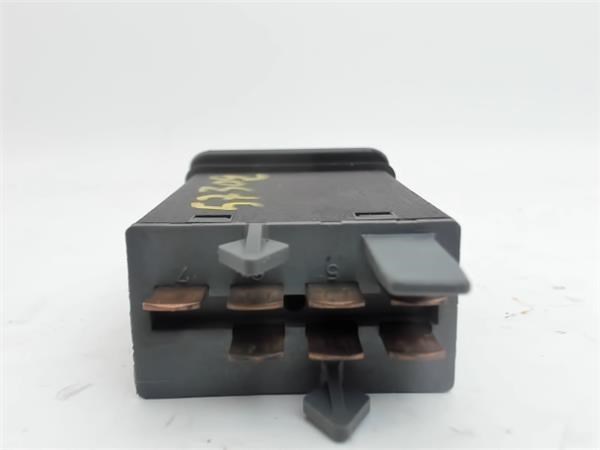 VAG 1J0953235C Кнопка включения аварийного сигнала в наличии Ужгород