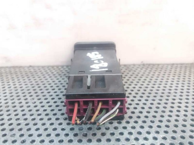 1J0953235C Кнопка аварийки купить Запорожье