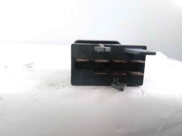 1J0953235C VAG Кнопка включения аварийного сигнала купить в Каменское