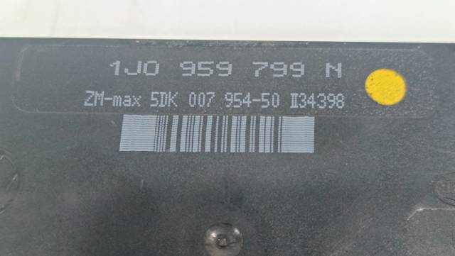 1J0959799N купить Чернигов