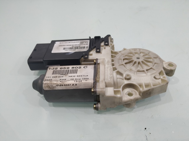 VAG 1J2959802C в наличии Ровно