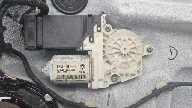 VAG 1J3837462H Механизм стеклоподъемника двери передней правой в наличии Днепр